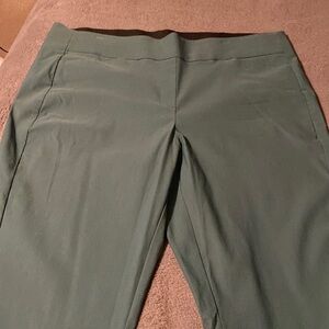 Apt 9, pull on green Capri pants, XXL